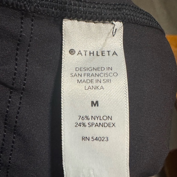 Athleta Black Ultimate Shortie - Picture 4 of 4